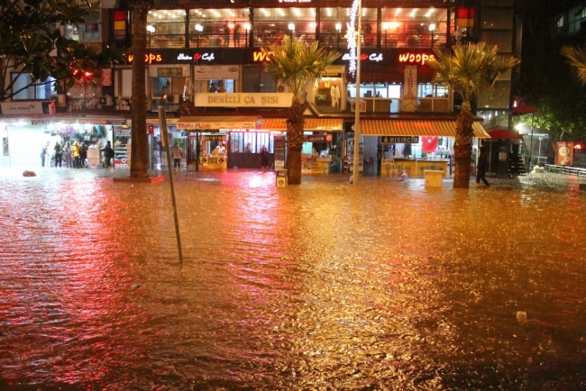 Denizli'de şiddetli yağış