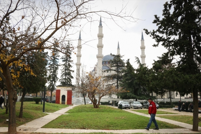 Balkanların en büyük camisi yıl sonunda ibadete açılacak