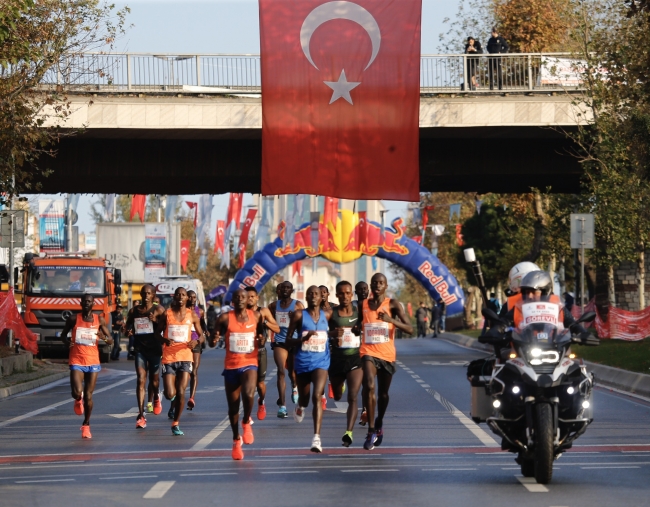 İstanbul Maratonu'nda Kenyalı atletlerden parkur rekoru