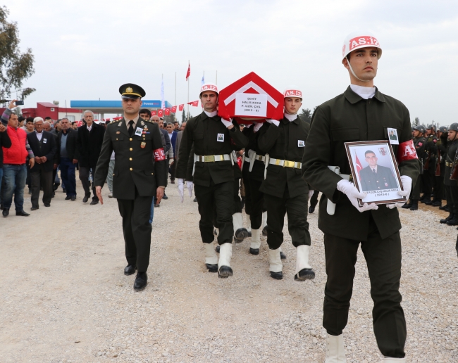 Afrin şehitleri memleketlerinde toprağa verildi