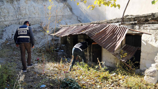 Ülke geneli huzur uygulamasında 933 kişi yakalandı