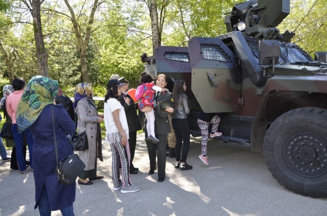 Jandarma'dan çocukları mutlu eden etkinlik