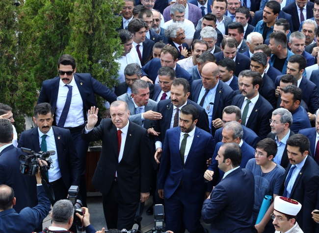 Cumhurbaşkanlığı Kabinesi Hacı Bayram Camii'nde