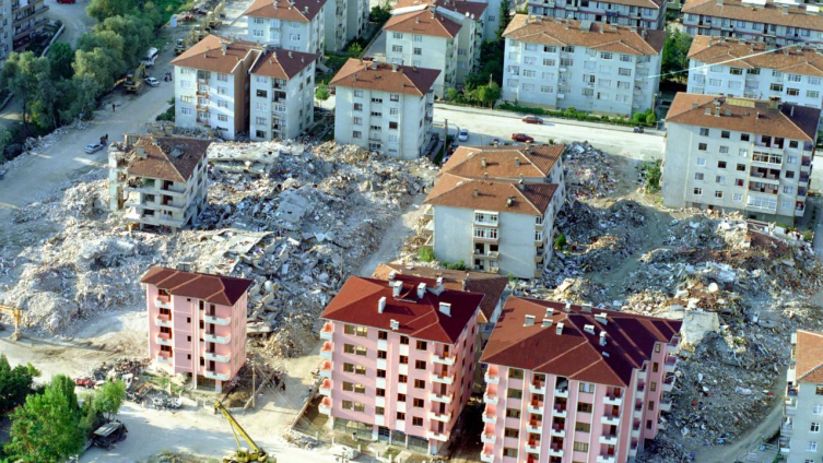 17 Ağustos depreminin üzerinden 24 yıl geçti