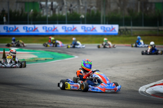 12 yaşındaki milli karting sürücüsü İtalya'da piste çıktı