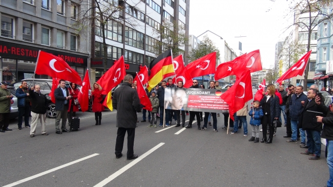 Almanya'da Türk çocukların hakları için gösteri düzenlendi