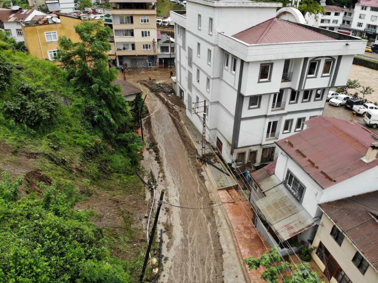 Giresun'da sel: Kayıp 1 kişi aranıyor