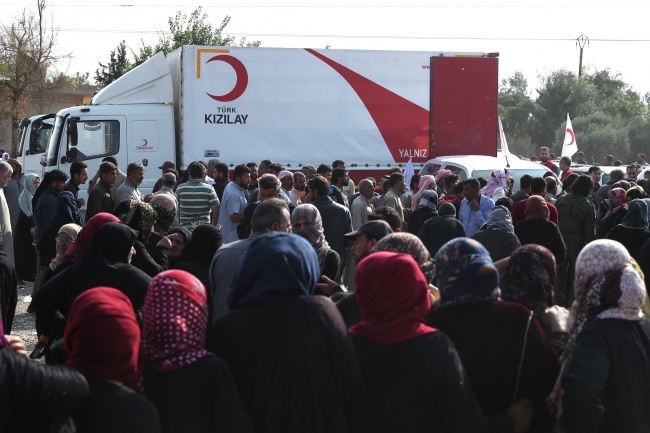 Kızılay Tel Abyad’a yardımlarını sürdürüyor