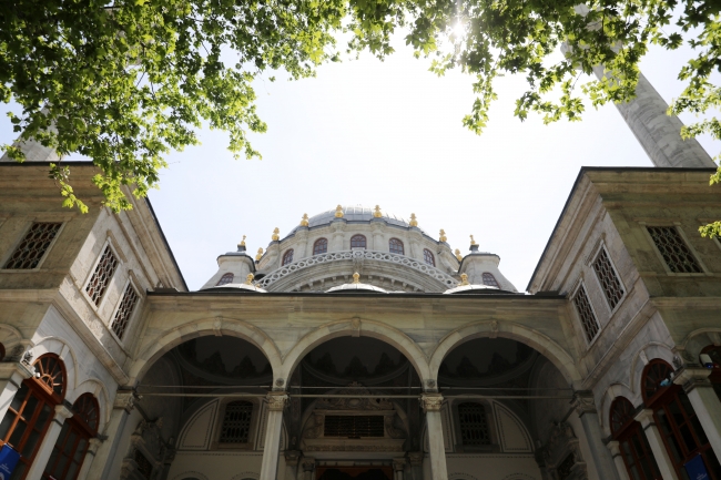 Restorasyonu biten Nusretiye Camii ibadete açıldı