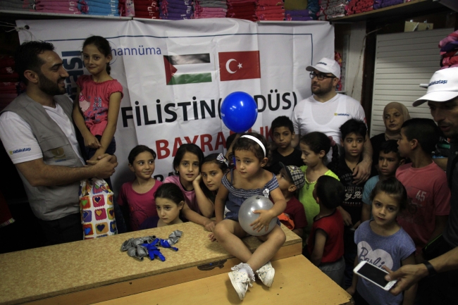 Mazlum sofraları Türkiye'nin yardım eliyle bereketlenecek