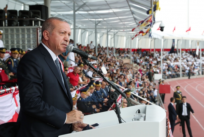 Cumhurbaşkanı Erdoğan: Büyük ve güçlü Türkiye'nin önünde duramayacaklar