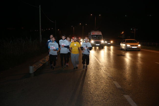 Farkındalık Koşusu'na katılan sporcular Düzce'ye ulaştı