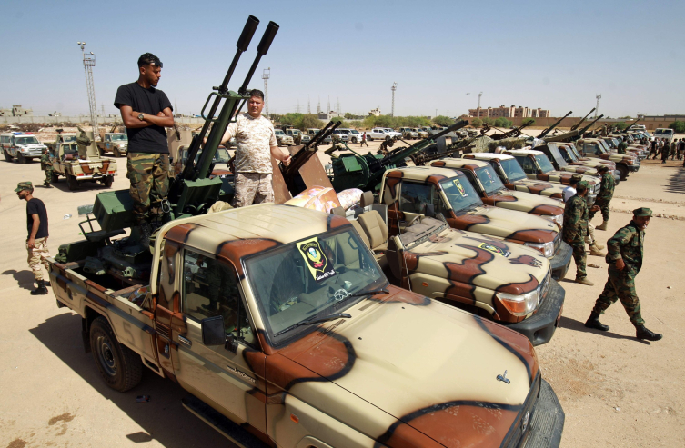 BM ambargosu, Libya'daki güçlere kontrolsüz askeri yardımların önüne geçmeyi hedefliyor.