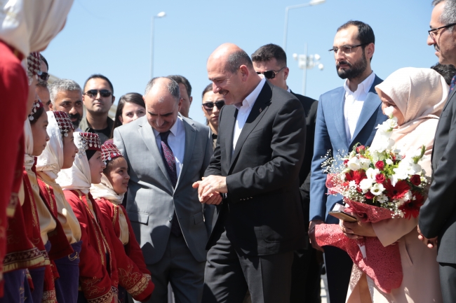 Bakan Soylu: Geçici koruma statüsündekilerin sınır dışı edilmesi söz konusu değil