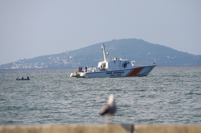 İstanbul'da düşen helikopterin enkazı çıkarıldı