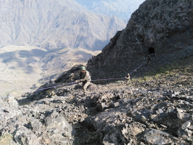 Teröristler Irak'ın kuzeyinde köşeye sıkıştı