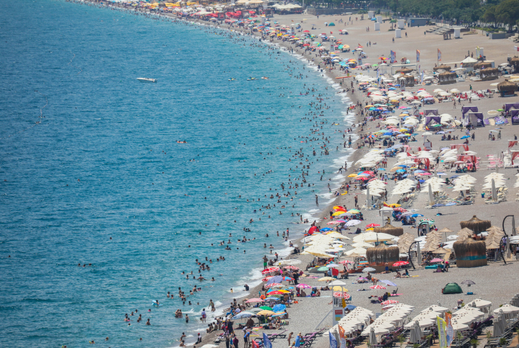 Antalya'da turizm sezonu uzadı