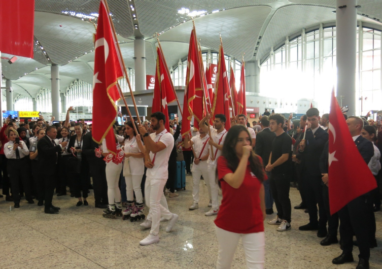 İstanbul Havalimanı'nda 100’üncü yıl coşkusu