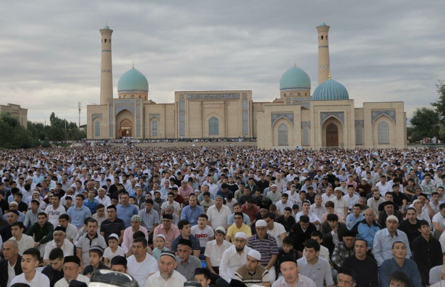 Ramazan Bayramı dünyanın dört bir yanında kutlanıyor