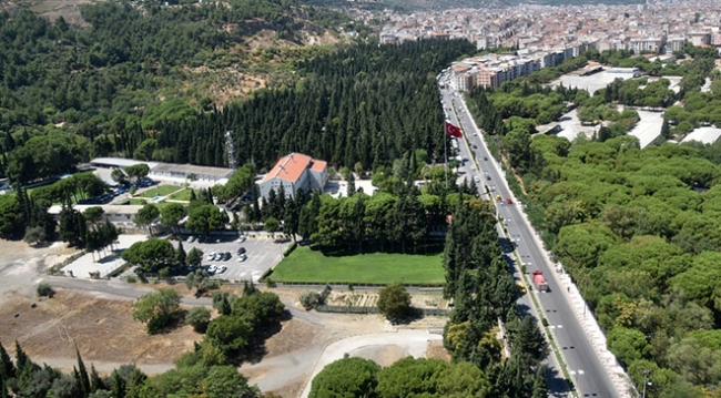 İstanbul ve İzmir arasındaki bayram trafiğine havadan denetim