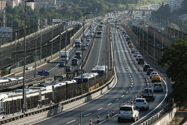 Haliç Köprüsü'nde ikinci etap çalışması trafiğe neden oldu