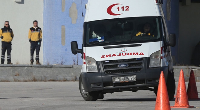 Başkentte ambulans sürücüleri zorlu parkurda ter döktü