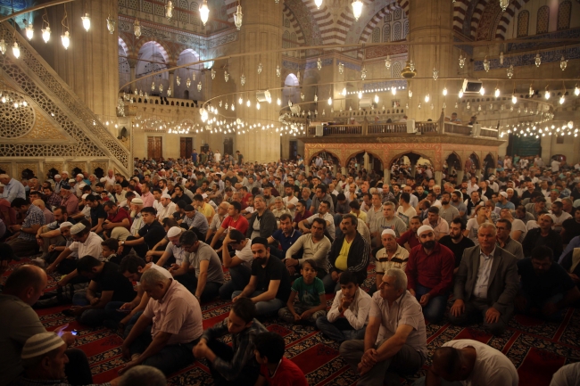 Kadir Gecesi yurt genelinde idrak edildi