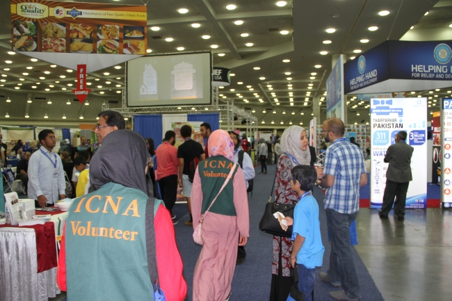 ABD'de binlerce Müslüman ICNA-MAS fuarında bir araya geldi