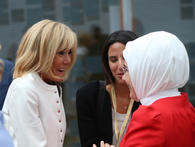 Emine Erdoğan Brüksel'de lider eşleriyle bir araya geldi