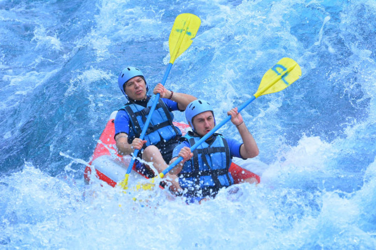 Antalya'da rafting yapan turist sayısı 1 milyonu geçti