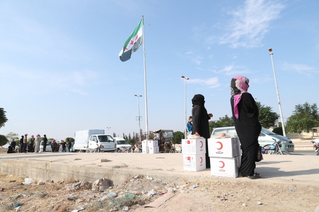 Kızılay Tel Abyad’a yardımlarını sürdürüyor