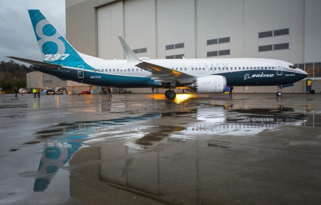 Boeing yeni modelinin test uçuşunu durdurdu