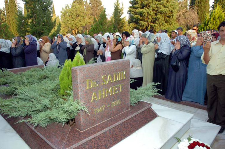 'Türk' dediği için hapse atıldı: Dr. Sadık Ahmet