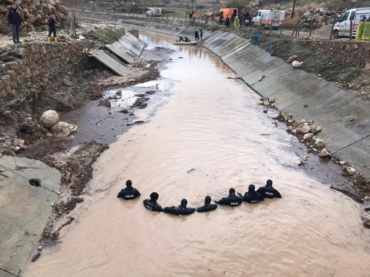 Emniyetin "kurbağa adamları" doğal afetlerde de görev alıyor