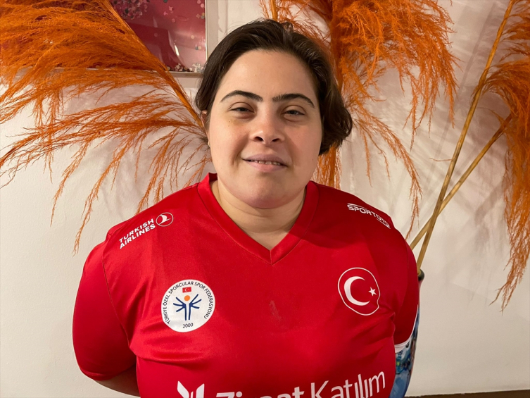 Özel sporcular Dilara ile Emirhan Avrupa'da yeni rekor peşindeler