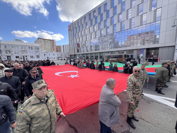 Azerbaycan'da Hocalı Katliamı'nın kurbanları anılıyor