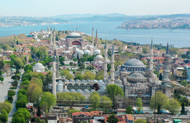 Osmanlı mimarisinin ilk 6 minareli camisi: Sultanahmet