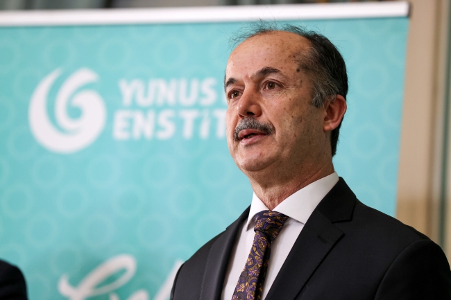 Yunus Emre Enstitüsü Başkanı Şeref Ateş (AA)