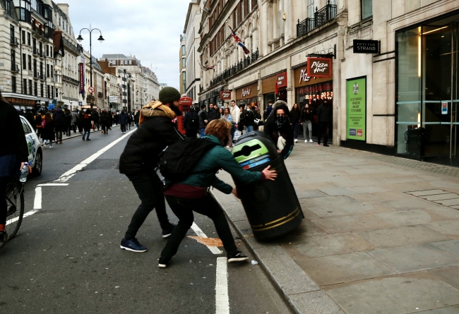 Londra'da polis tasarısı protestosu