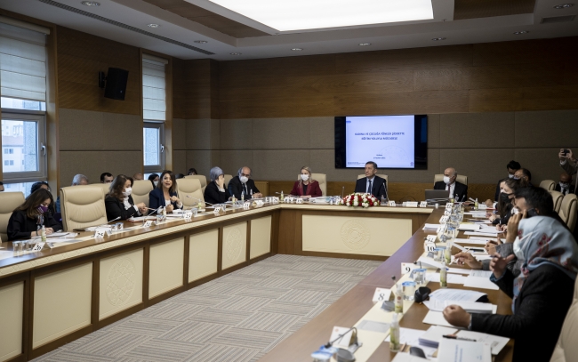 Bakan Selçuk: Kadına şiddetin önlenmesi için özel bir kurs hayata geçirildi