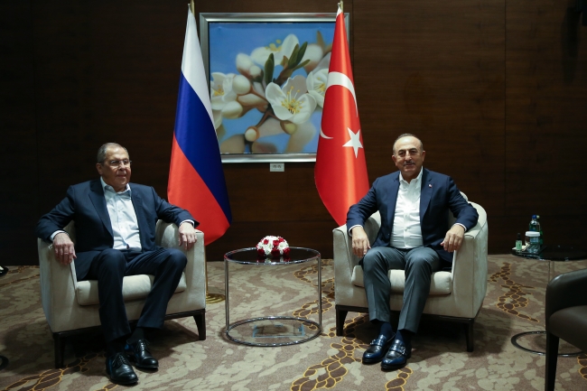 Bakan Çavuşoğlu ve Lavrov bir araya geldi