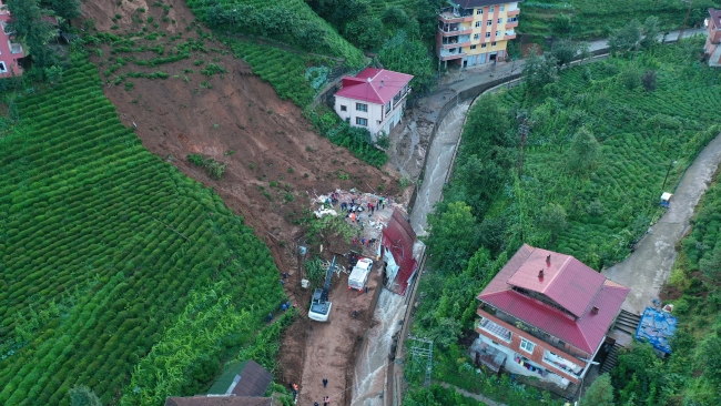 Rize'yi sel vurdu: 6 can kaybı