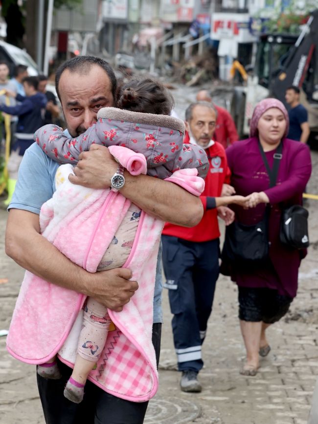 Batı Karadeniz'de can kaybı 11'e yükseldi