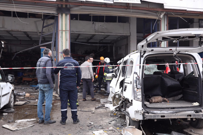 Diyarbakır'da sanayi sitesinde patlama: 5'i ağır 10 yaralı