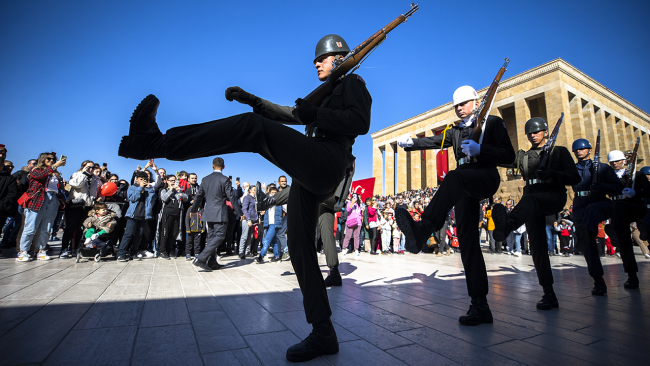 Anıtkabir'de Cumhuriyet Bayramı coşkusu