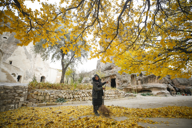 1700 yıllık manastırda turizm elçiliği yapıyor