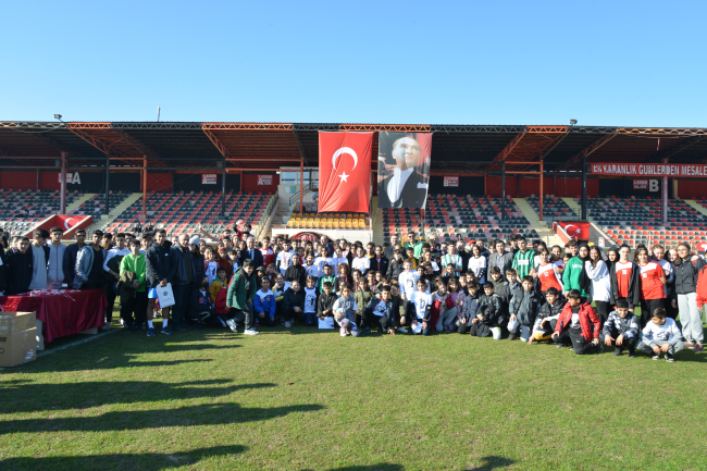 Manisa'da 87. Büyük Atatürk Koşusu yapıldı