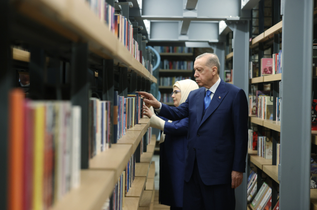 Rami Kütüphanesi açıldı: 24 saat hizmet verecek