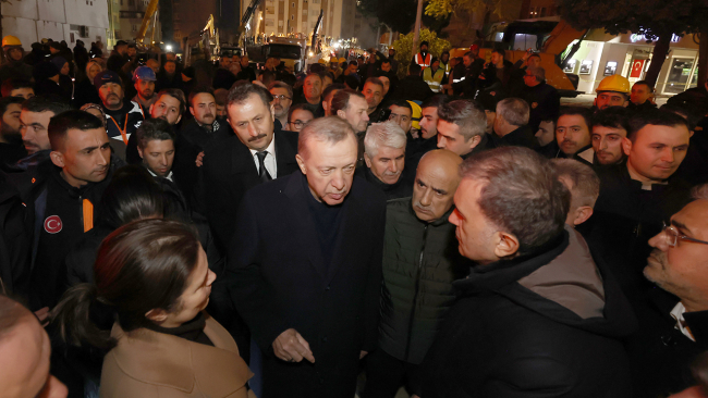 Cumhurbaşkanı Erdoğan, 3 ilde incelemelerde bulundu