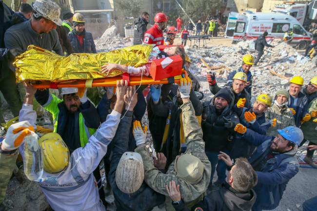 Zamana karşı yaşam mücadelesini kazandılar